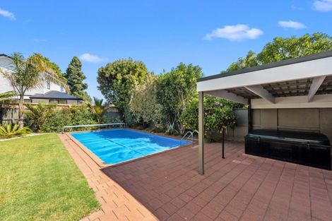 Photo of property in 10 Edwin Street, St Andrews, Hamilton, 3200