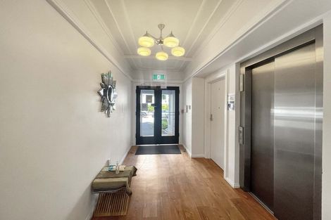 Photo of property in Olympus Flats, 1/280 Oriental Parade, Oriental Bay, Wellington, 6011