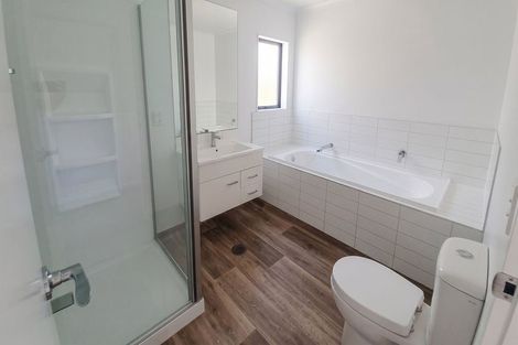 Photo of property in 32 Kilcadden Drive, Flat Bush, Auckland, 2019