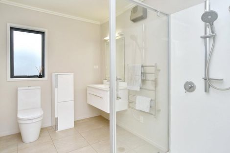 Photo of property in 3 Orewa Close, Parklands, Christchurch, 8083