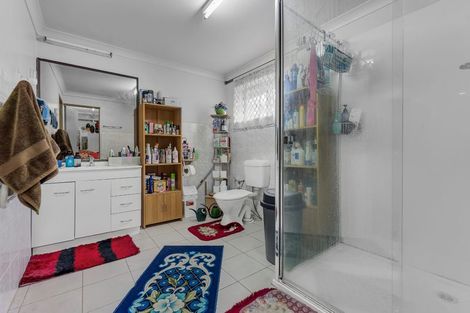 Photo of property in 31 Redwood Drive, Massey, Auckland, 0614