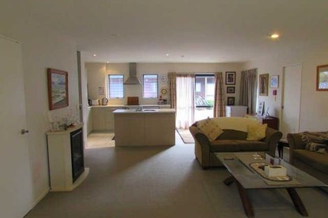 Photo of property in 4 Rochdale Way, Stoke, Nelson, 7011