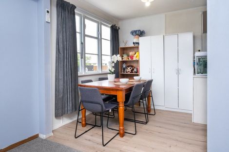 Photo of property in 17 Neal Crescent, Onekawa, Napier, 4110