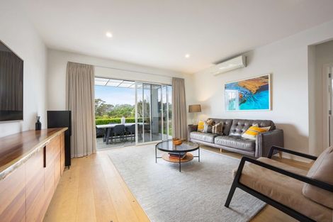 Photo of property in 10 Tauwaka Crescent, Riverhead, 0820