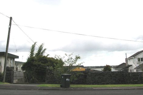 Photo of property in 109 Sylvan Avenue, Northcote, Auckland, 0627