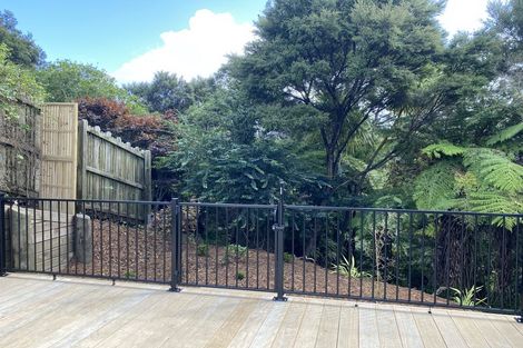 Photo of property in 22 Lorikeet Place, Unsworth Heights, Auckland, 0632