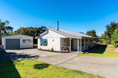 Photo of property in 5 Holiday Crescent, Mangawhai Heads, Mangawhai, 0505