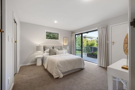 Photo of property in 8 The Rise, Mount Pleasant, Christchurch, 8081