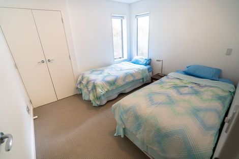 Photo of property in Aqua, 4/74 Oriental Parade, Oriental Bay, Wellington, 6011