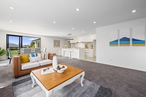 Photo of property in 15 Lloyd Crescent, Pukehangi, Rotorua, 3015