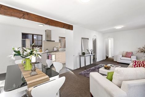 Photo of property in 12 Westwood Road, Tawa, Wellington, 5028