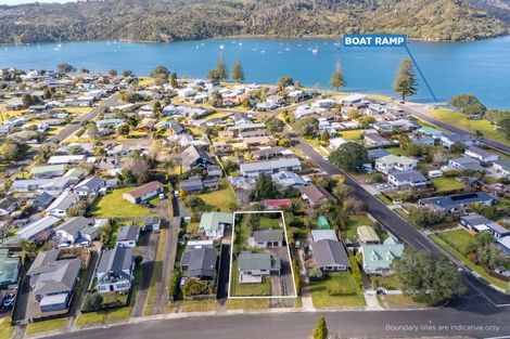Photo of property in 35 Arthur Street, Whitianga, 3510