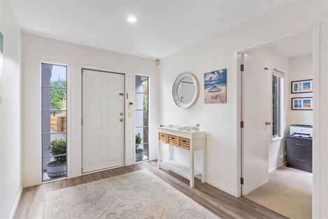 Photo of property in 3 Mariners View Road, Beach Haven, Auckland, 0626