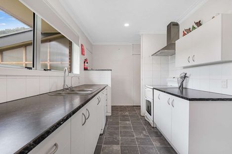 Photo of property in 45 Mountain Road, Western Heights, Rotorua, 3015