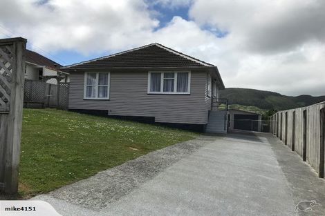 Photo of property in 23 Turkington Street, Tawa, Wellington, 5028