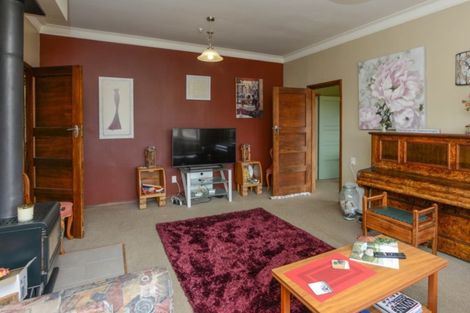 Photo of property in Sawyers Arms Hotel, 11 Buckland Street, Tikokino, Waipawa, 4273