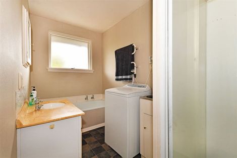 Photo of property in 2/187a Matsons Avenue, Papanui, Christchurch, 8053