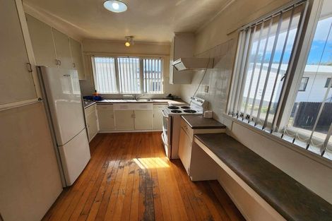 Photo of property in 15 Becroft Drive, Forrest Hill, Auckland, 0620