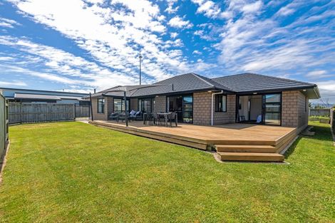 Photo of property in 79 Balrickard Way, Milson, Palmerston North, 4414