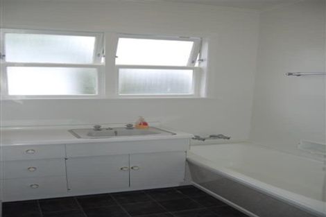 Photo of property in 17 Bedford Grove, Kelson, Lower Hutt, 5010