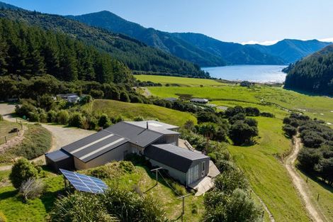 Photo of property in 344 Crail Bay Road, Crail Bay, Marlborough Sounds, 7282