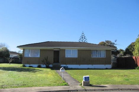 Photo of property in 16 Winiata Terrace, Papakura, 2110
