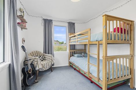 Photo of property in 64 Omata Road, Marfell, New Plymouth, 4310