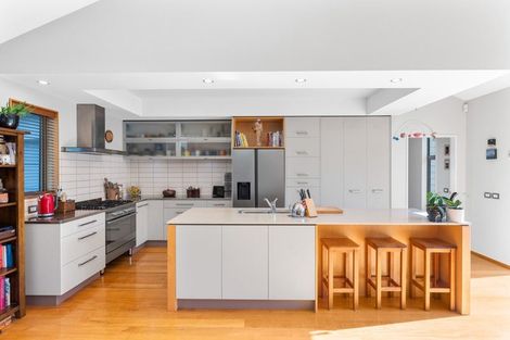 Photo of property in 4 Lamont Place, Waikanae, 5036