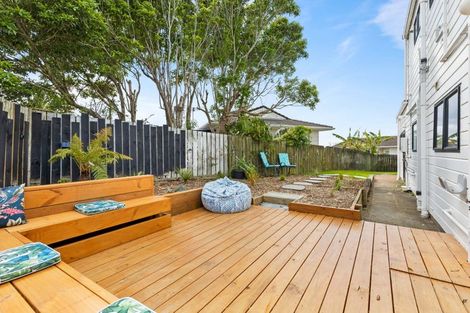 Photo of property in 1/98 Astley Avenue, New Lynn, Auckland, 0600