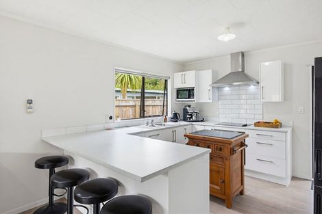 Photo of property in 16b Michael Road, Paraparaumu Beach, Paraparaumu, 5032