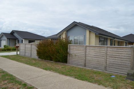 Photo of property in 16 Rotomanu Place, Pyes Pa, Tauranga, 3112