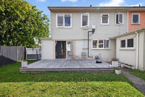 Photo of property in 4 Renfrew Place, Highbury, Palmerston North, 4412