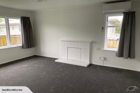Photo of property in 7 Christmas Road, Manurewa, Auckland, 2102