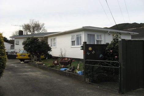 Photo of property in 54 Russell Road, Wainuiomata, Lower Hutt, 5014