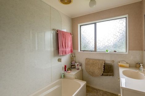 Photo of property in 26 Victoria Terrace, Ohau, Levin, 5570