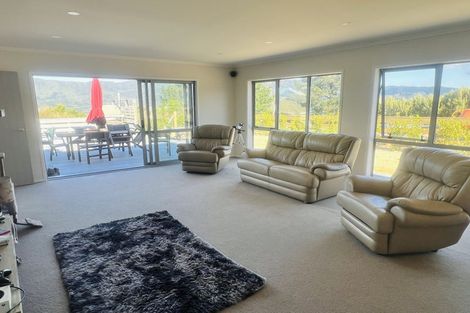 Photo of property in 136 Fairview Drive, Birchville, Upper Hutt, 5372