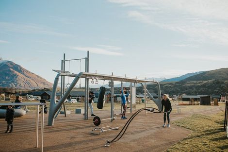 Photo of property in 9 Plough Street, Jacks Point, 9371