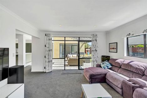 Photo of property in 65 Coolspring Way, Redwood, Christchurch, 8051