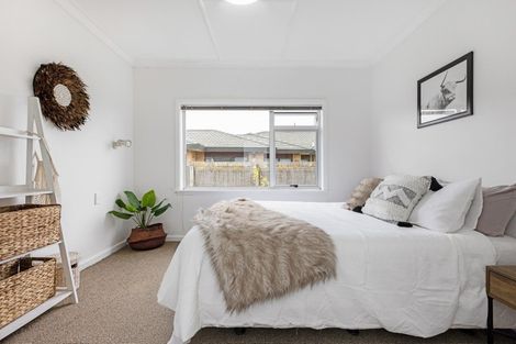 Photo of property in 16 Laurent Place, Greenmeadows, Napier, 4112