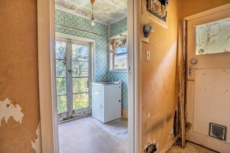 Photo of property in 20 Raroa Terrace, Tawa, Wellington, 5028