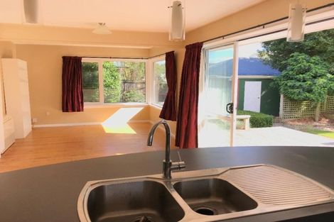 Photo of property in 38b Avonhead Road, Avonhead, Christchurch, 8042