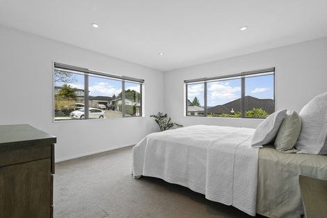 Photo of property in 30 Aldon Lane, The Gardens, Auckland, 2105