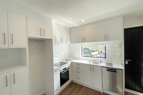 Photo of property in 19 Whanui Place, Mangere Bridge, Auckland, 2022