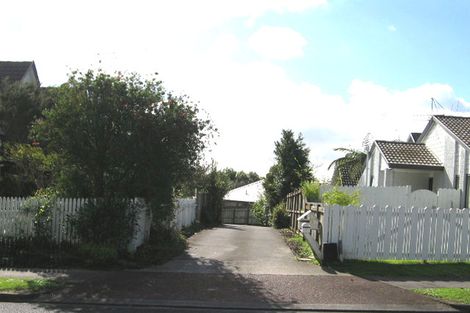 Photo of property in 3 Chiania Place, Somerville, Auckland, 2014