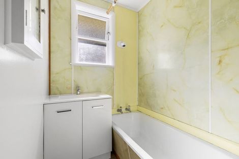 Photo of property in 16 Morgan Place, Tawa, Wellington, 5028