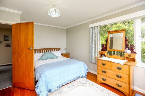 Photo of property in 100 Gover Street, New Plymouth, 4310
