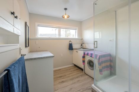 Photo of property in 35 Chester Street, Levin, 5510