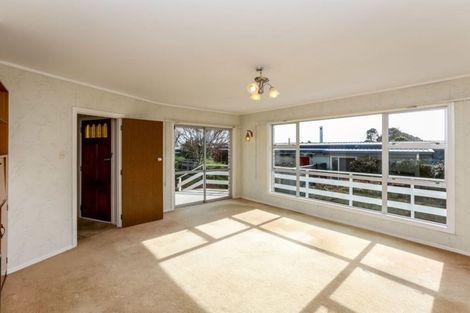 Photo of property in 10 Te Mara Place, Merrilands, New Plymouth, 4312