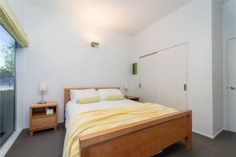 Photo of property in 101 Oxford Street, Martinborough, 5711