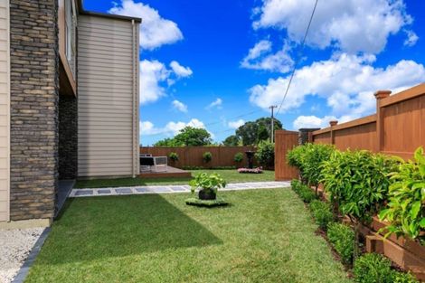 Photo of property in 187a Browns Bay Road, Browns Bay, Auckland, 0630